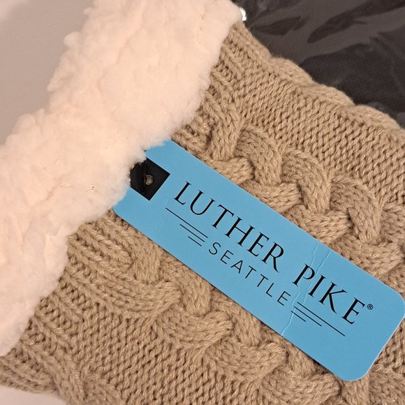 Luther Pike Seattle Tan Slipper Socks - Picture 2 of 4